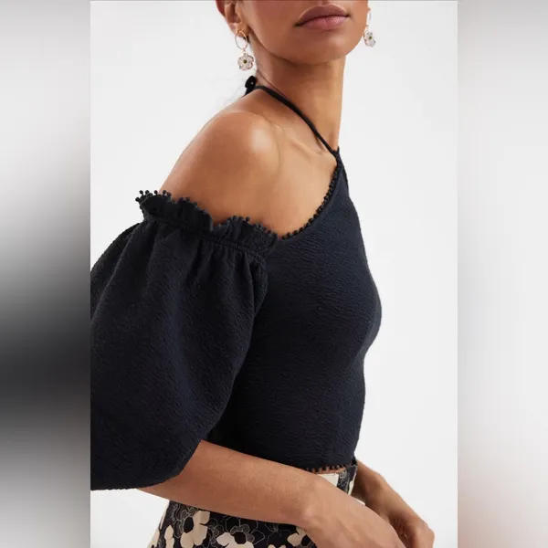Anthropologie Frida Off the Shoulder Halter Top in Black size Large - Image 2
