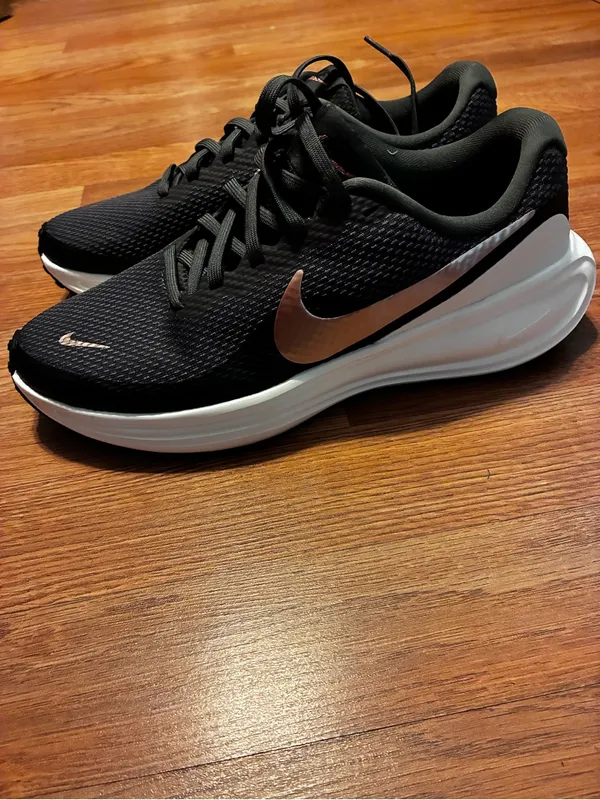Nike Women Black and Copper Running Shoes - Image 10