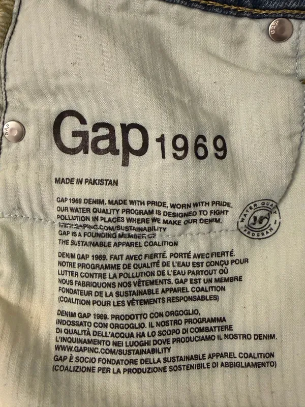 GAP Classic Indigo Wash Denim Mini Skirt - Image 8