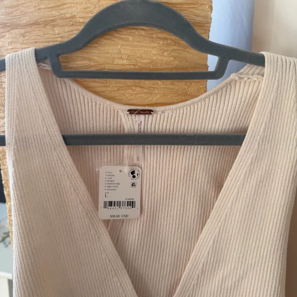Free People Crop Top Vest - Image 5