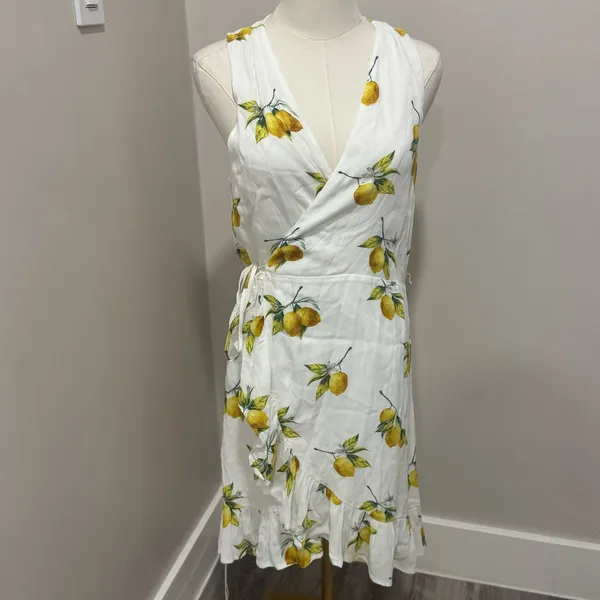 Rails • madison lemon printed‎ wrap dress sz S - Image 2
