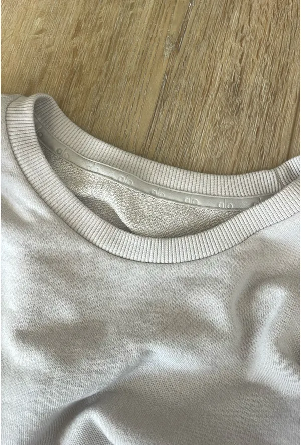 Alo tan sweatshirt - Image 4
