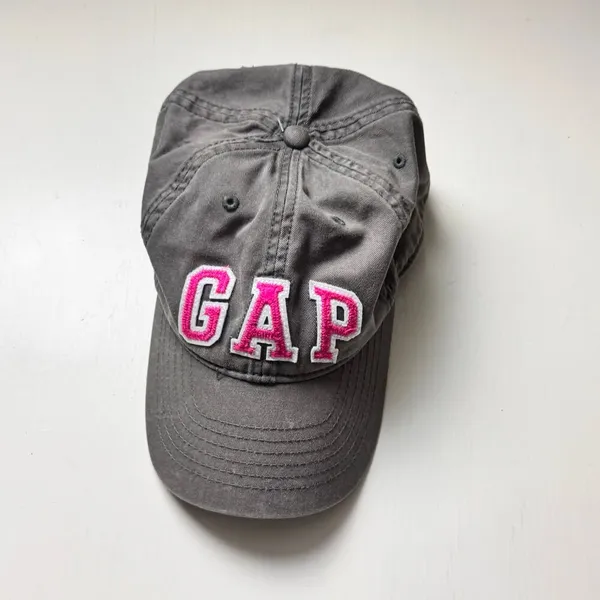 Gap Women's Logo Adjustable Sporty Baseball Hat new Without Tag - Image 2