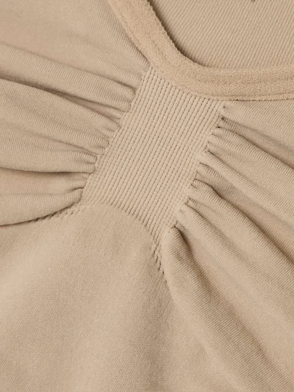 SKIMS Seamless Sculpt Scoop Neck Thong Bodysuit in Clay Sz. Medium - Image 4