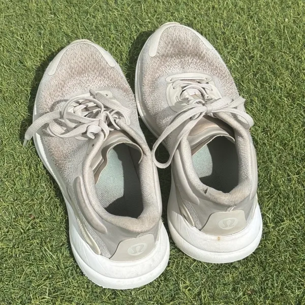 Lululemon Chargefeel 2 Low Workout Shoes Womens 7 Grey Running Training - Image 5