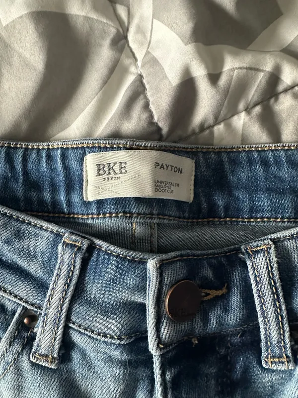 BKE Buckle Bootcut Jeans - Image 4