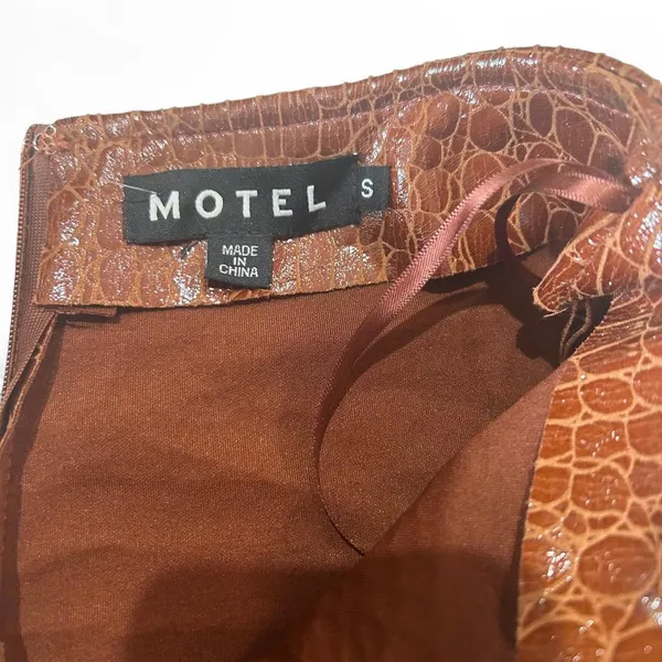 Motel Women's Brown and Pink Skirt - Image 6