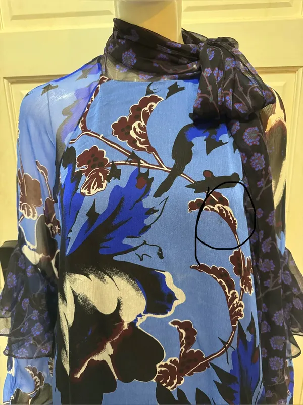Diane von Furstenberg Designer 100% Silk Floral Blue Long Sleeve Blouse Size S - Image 4