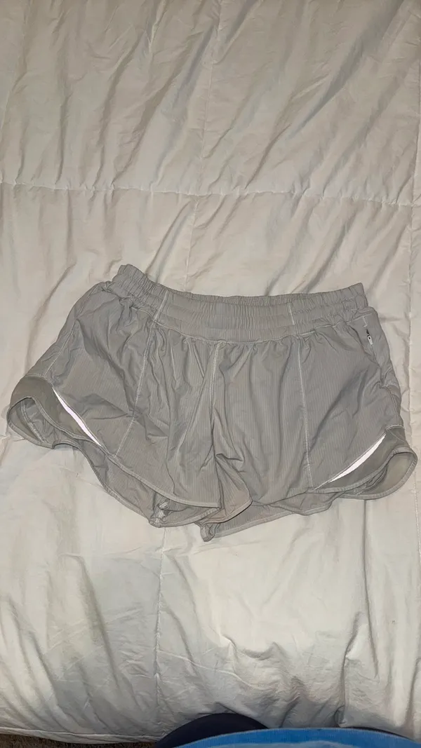 Lululemon shorts  - Image 5
