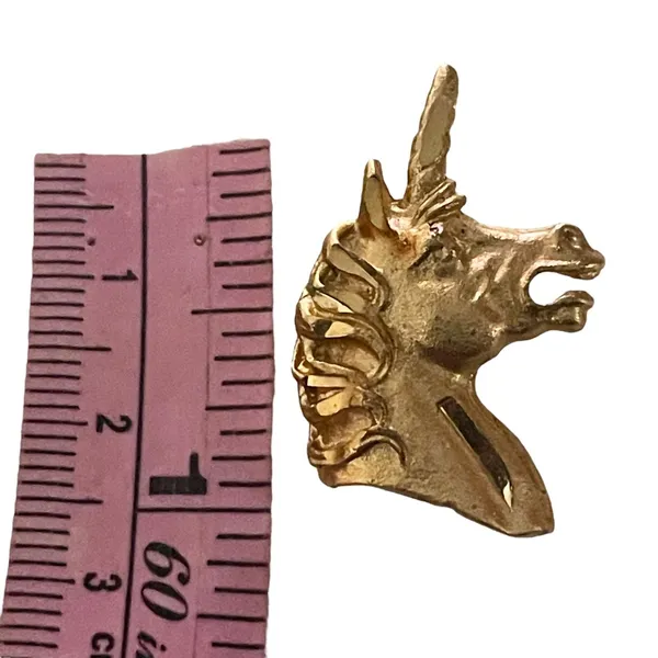 Vintage unicorn head pendant - Image 4