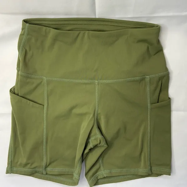 Oalka Activewear Women’s Green High Waisted Side Pocket Biker Shorts Size Small - Image 8