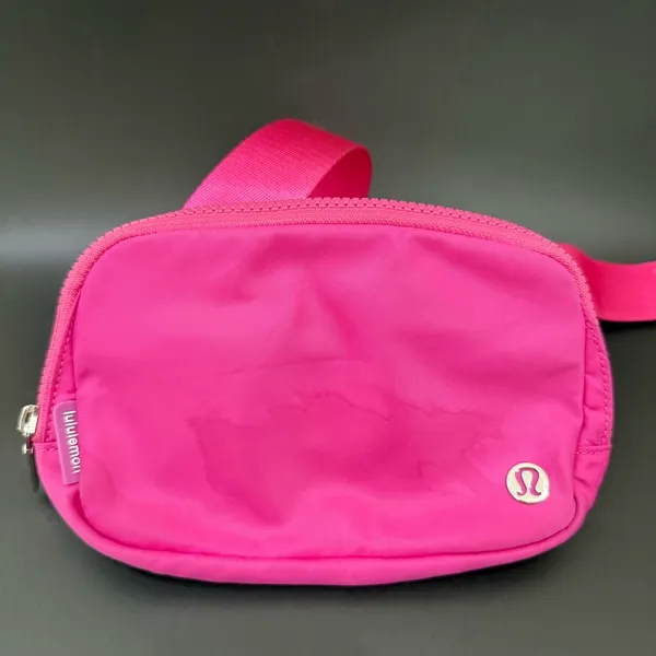 LULULEMON Athletica Everywhere Belt Bag 1L Sonic Pink - Image 3
