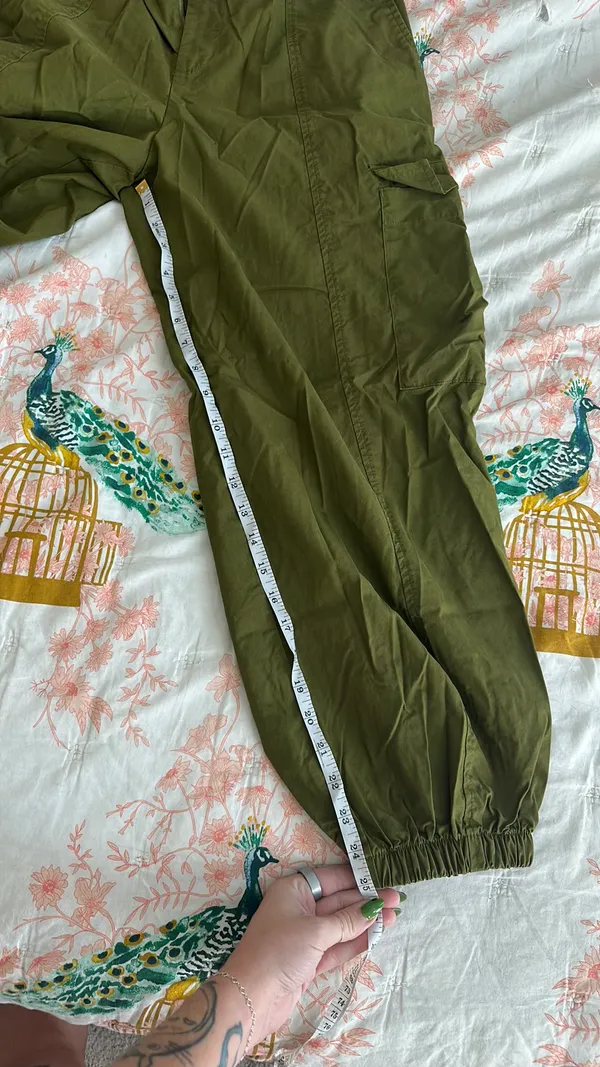 Like New Future Collective Cargo Pants Green - Image 4