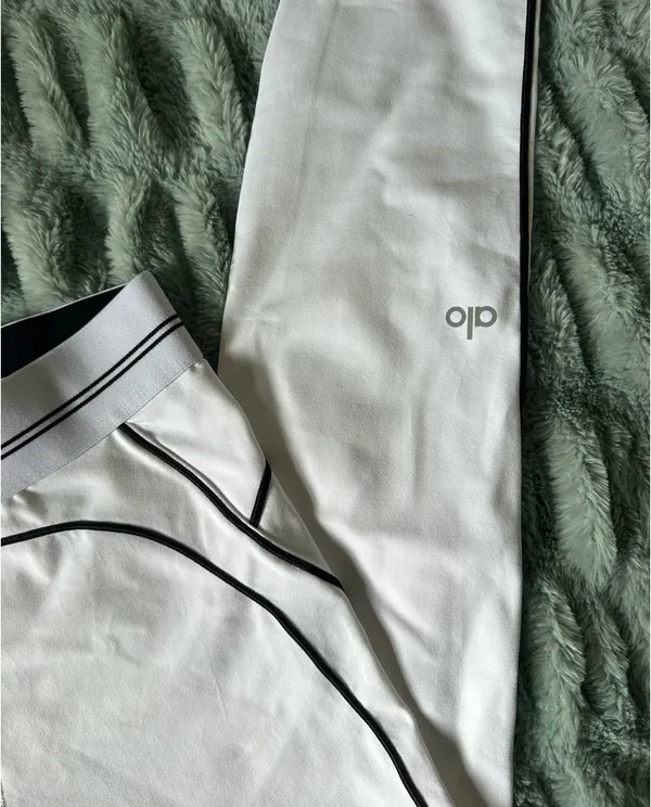 Alo Set - Image 4