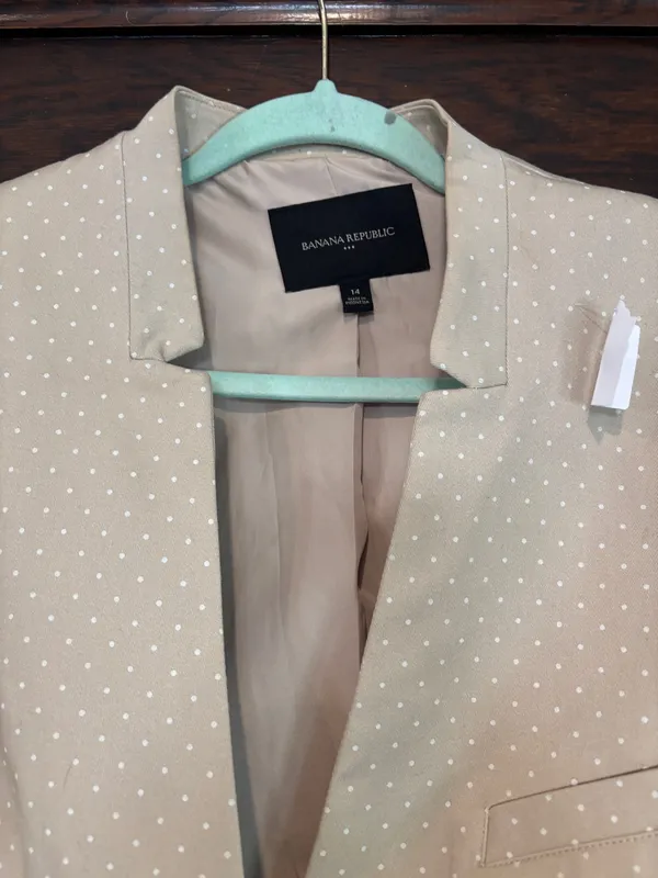 Banana Republic tan spotted blazer - Image 2