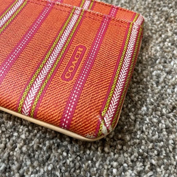Coach Striped Wristlet‎ - Image 3