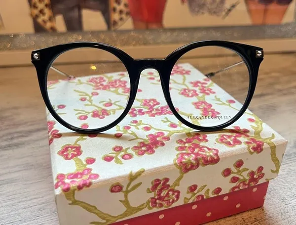 Alexander McQueen JUST TODAY💐 unixes round eyeglasses ✨❤️ - Image 4