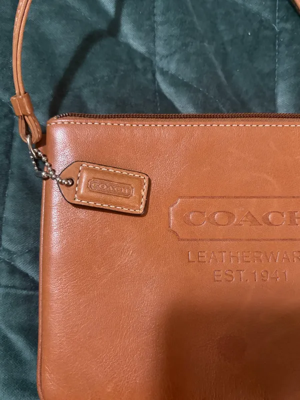 Vintage Coach Wristlet Leather - Image 6