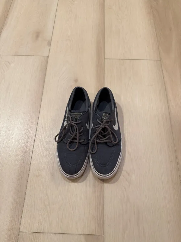 Nike Janoski Skate Shoes Men's Size 9 - Image 2