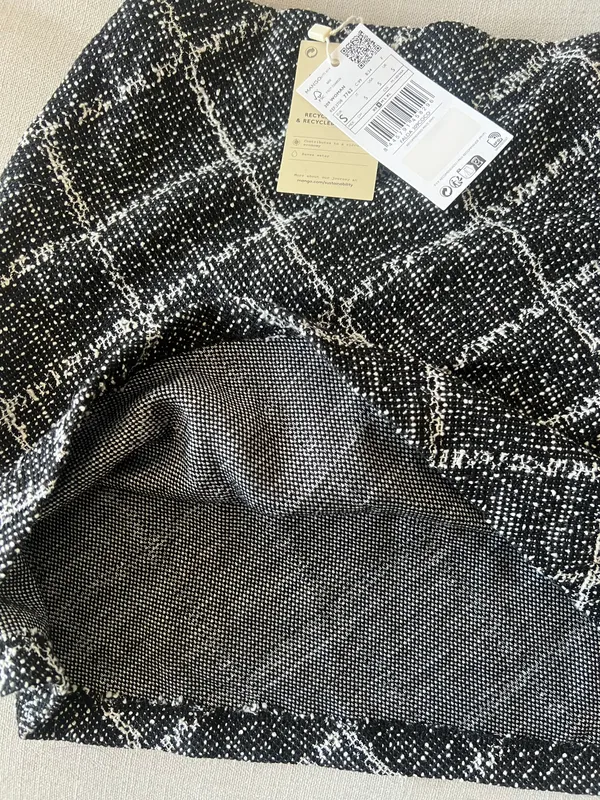 Black And White Tweed Mini Skirt - Image 3