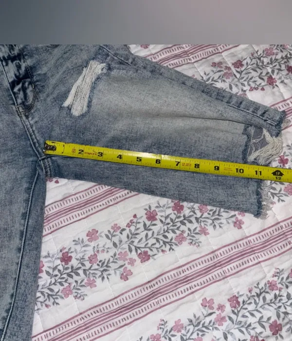 American Eagle Outfitters Bermuda Shorts - Image 12