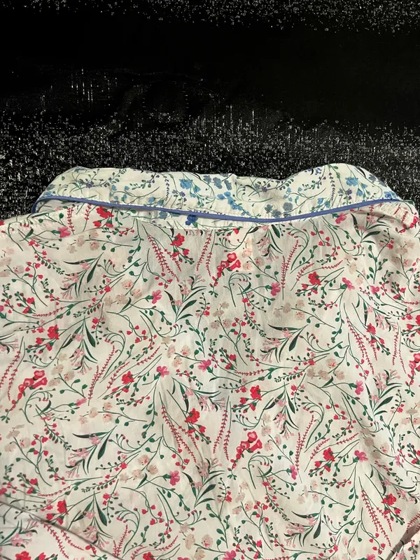 Womens medium Victoria's Secret long sleeve button up pajama top - Image 7