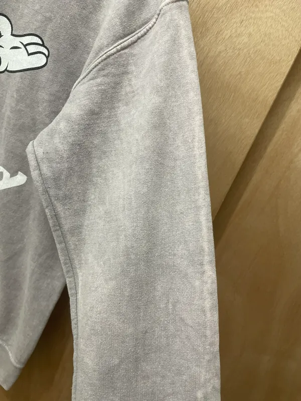Disney Parks Mickey Mouse Long Sleeve Sweater Gray Size Small Vintage small stains as seen in picture - Image 8