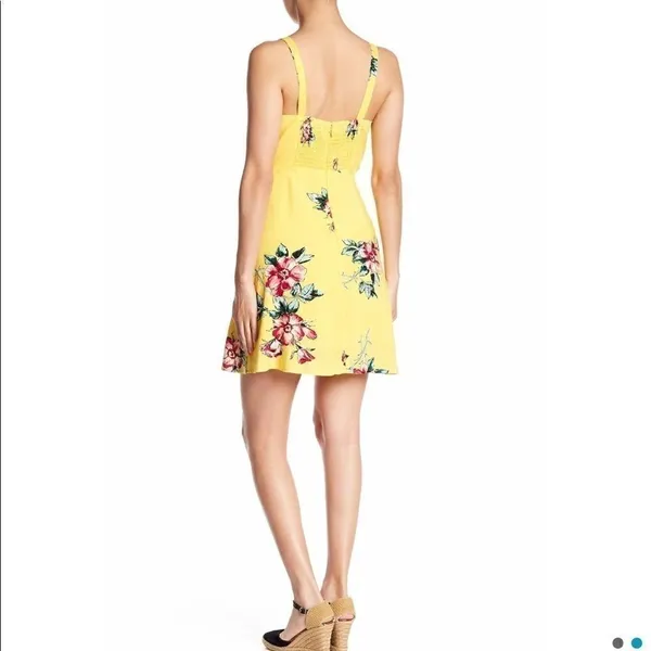 𝅺YELLOW Floral Print V - Image 5