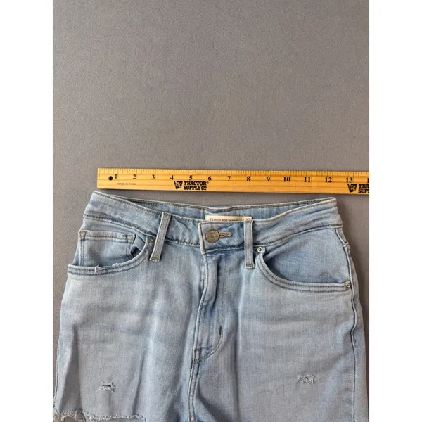 Levis 721 High Rise Light Wash Distressed Raw Hem Denim Shorts Womens 27 - Image 3