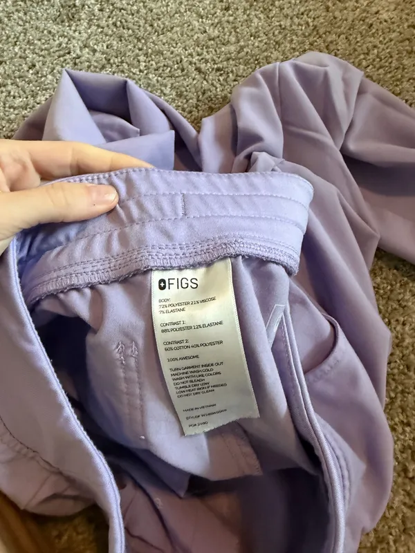 FIGS Scrubs Set - Image 3