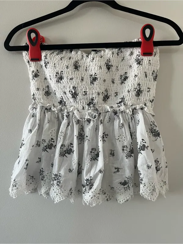 American Eagle White Blue Floral Smocked Strapless Top Medium Cottagecore Dainty - Image 6