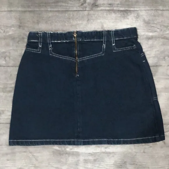 Bdg by urban outfitters dark blue denim skirt Nwot - Image 3