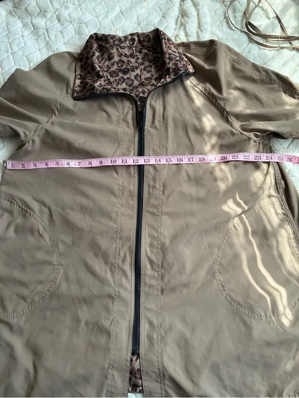 Beautiful reversible leopard - Image 3