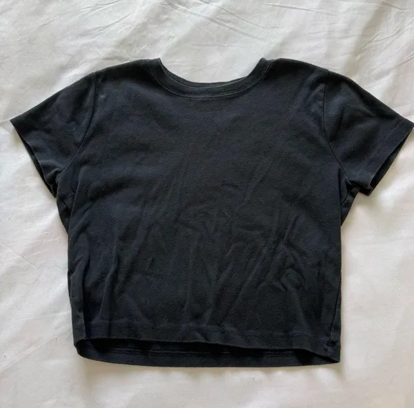 Black Hollister Baby Tee - Image 3