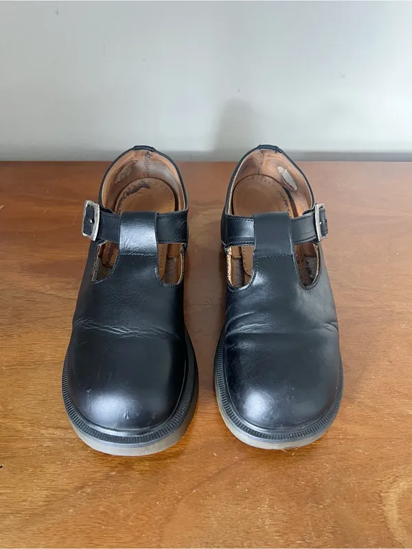 Dr Martens • vintage t-strap mary janes 8334 leather chunky black lug sole MIE - Image 3