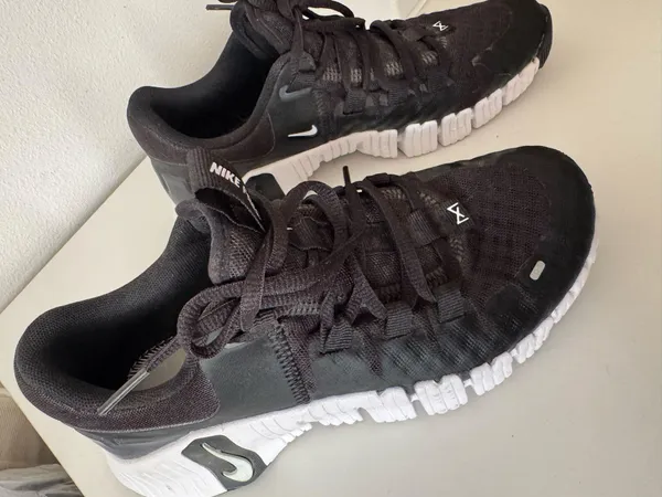 Nike Training Free Metcon 5 Sneakers  - Image 6