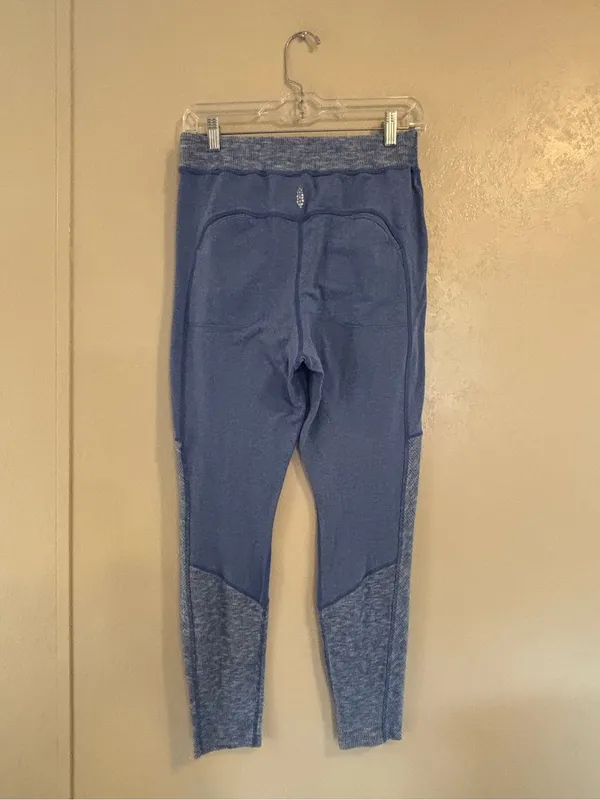 Free People Movement Undercover Base Leggings sz L - Image 2