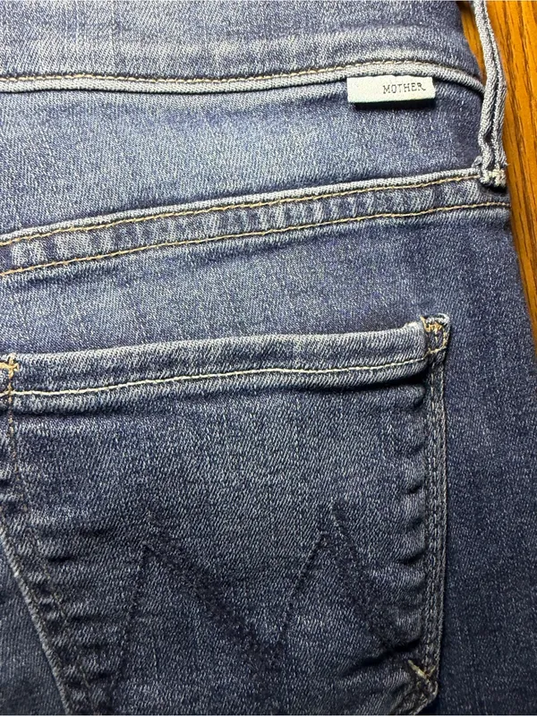 Mother Denim The Pony Boy Medium Wash Ankle Fray Jeans 27 - Image 4