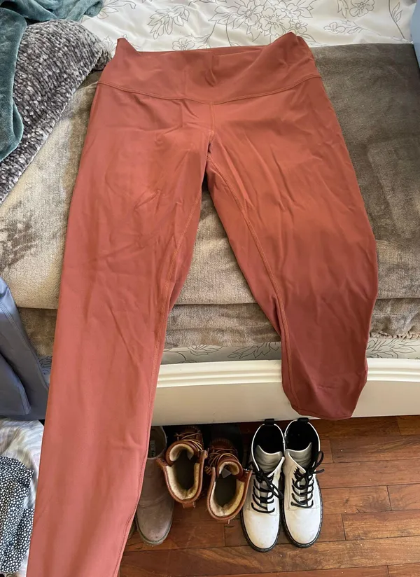Lululemon Wunder Under 25” Leggings - Image 2