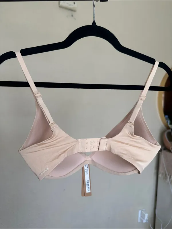 Skims Wireless Form Super Push Up Bra - NWT - Sand  32D‎ - Image 4