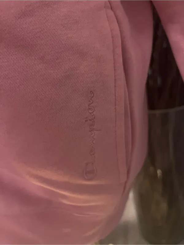 🌸New Champion Pink V-Neck Sweatshirt Size Xs🌸 - Image 3