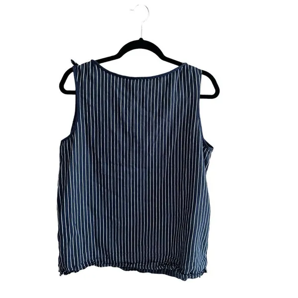 Banana republic navy and white striped tank top size medium womens - Image 3