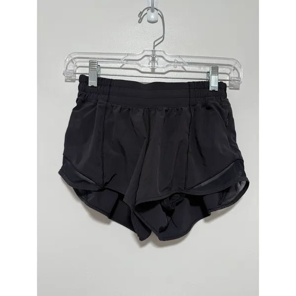 Lululemon Hotty Hot Short II *2.5" Black Size 4 - Image 2