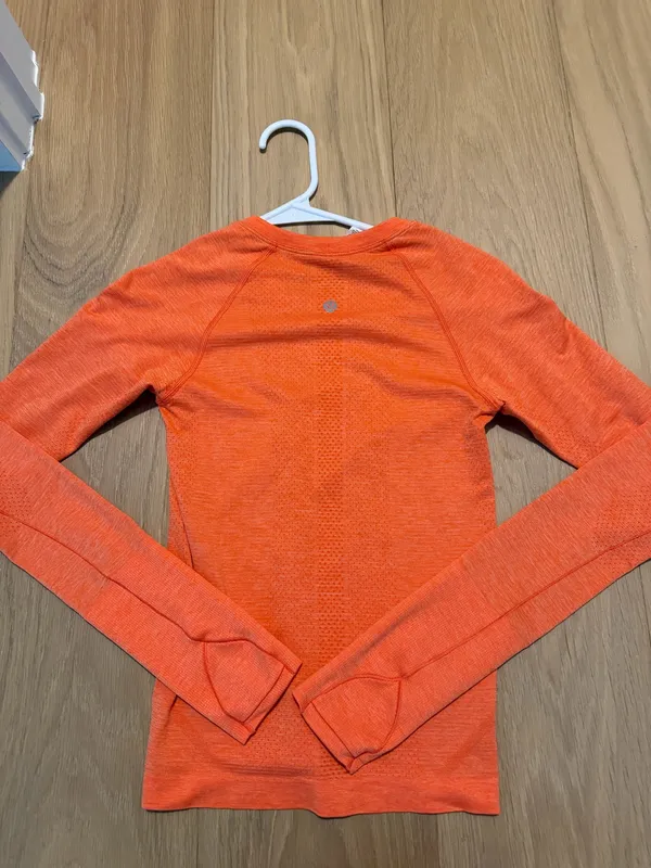 Lululemon Swiftly Tech Long Sleeve - Image 3