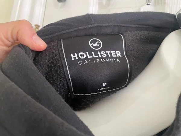 Men’s Hollister Hoodie ( Medium) - Image 10