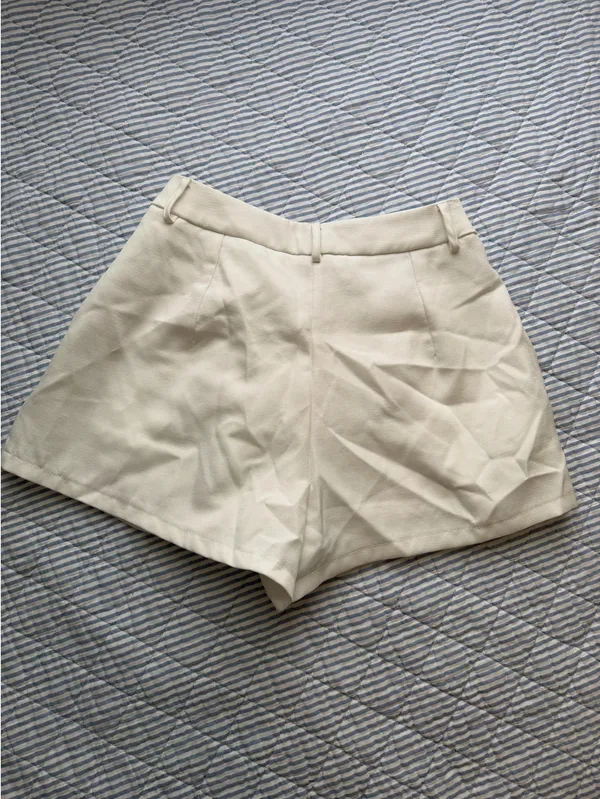 Shein Shorts White - Image 3