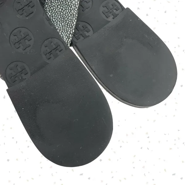 Tory Burch Thora Stingray Black Leather Thong Sandals Smoke Silver Foil Size 10 - Image 7
