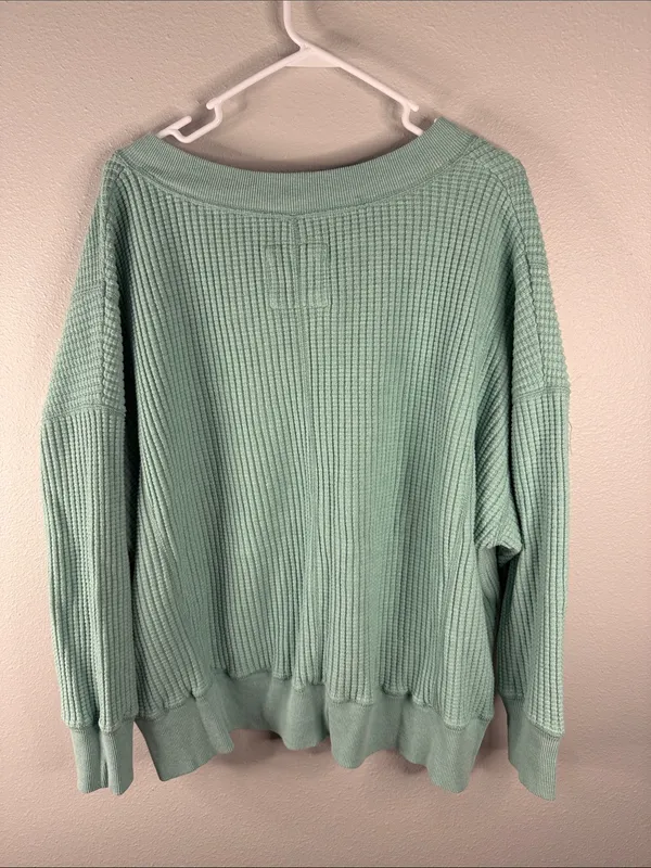 American Eagle Big Hug Oversized Waffle Knit V-Neck – Size Large – Mint Green - Image 4