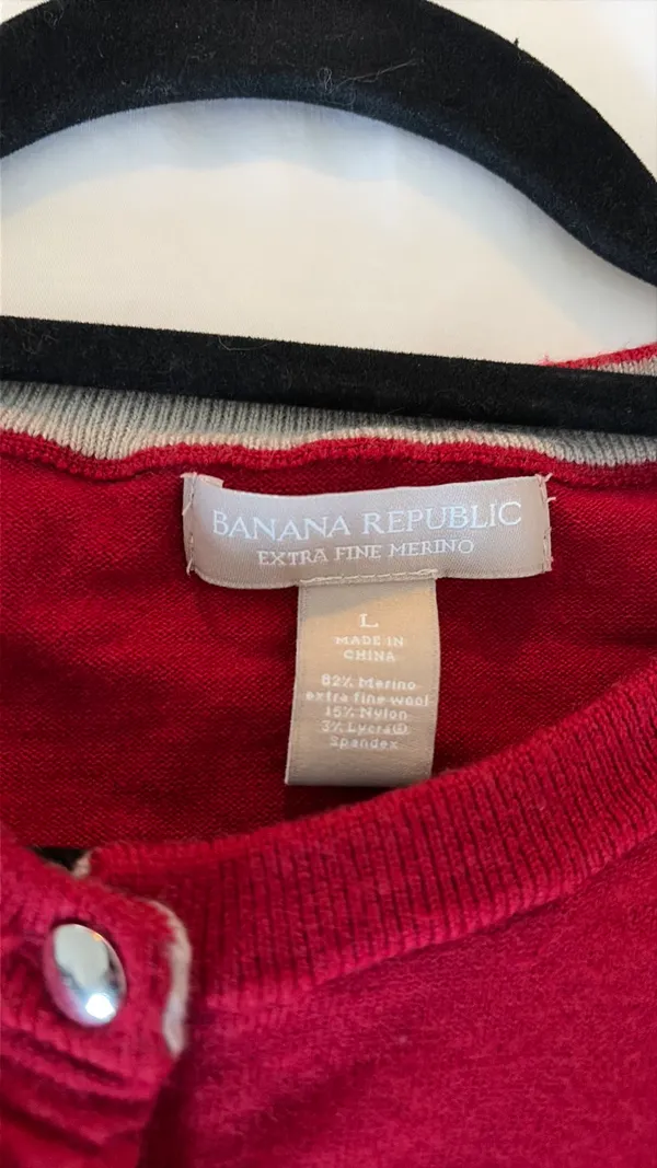 Banana Republic Sweater Merino Wool - Image 2