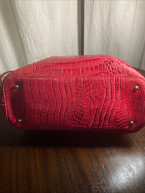 Brahmin red croc-embossed leather tote bag - Image 8